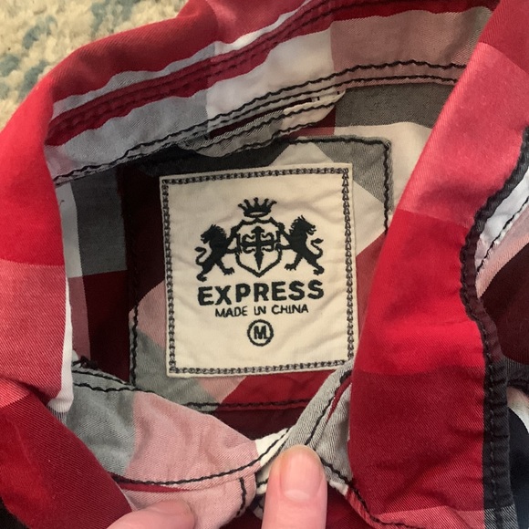 Express button down - Picture 3 of 3